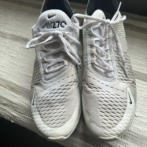 Nike Air Max 270 Mens White and Black Sneakers size 10.5
Great shape.
